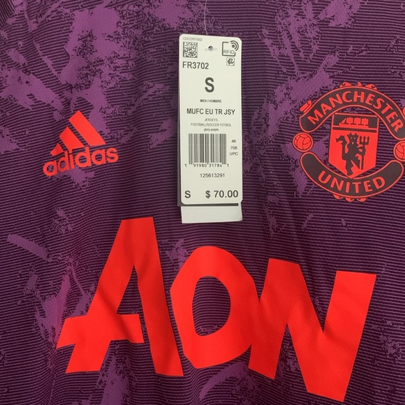 Adidas Manchester United Jersey - Picture 2 of 3